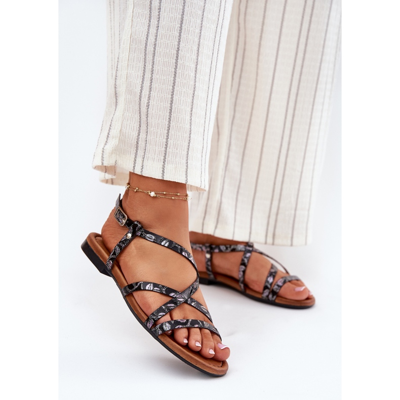 Sandales pour femmes en cuir plat Maciejka 06635-05 noir 2