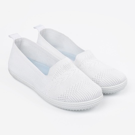 Shelvt Baskets coulissantes blanches avec une tige flexible 1 Shelvt Baskets coulissantes blanches avec une tige flexible 1