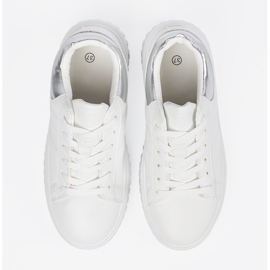 Shelvt Baskets féminines blanches avec inserts en argent 4