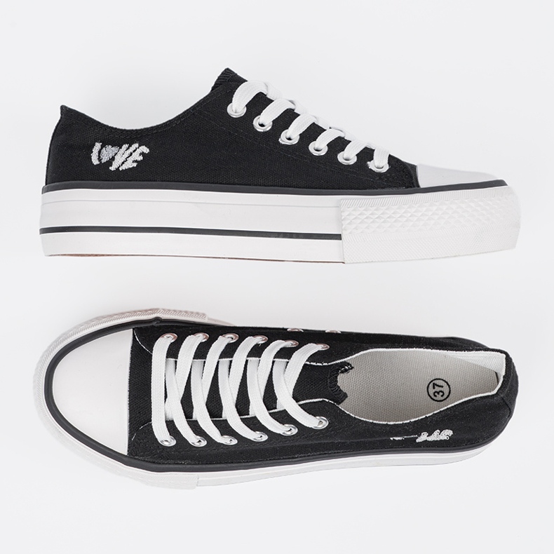 Shelvt Les baskets noires avec l'inscription aiment les femmes le noir 2 Shelvt Les baskets noires avec l'inscription aiment les femmes le noir 2