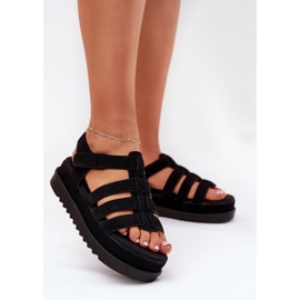 Inna Sandales féminines sur la plate-forme Eco Suede noir le noir 2