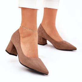 Pompes pour femmes avec des orteils pointus sur le post kaki 2