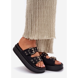 Inna Les tongs pour femmes avec des pinces sur la plate-forme noire le noir 1 Inna Les tongs pour femmes avec des pinces sur la plate-forme noire le noir 1