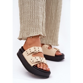 Inna Les tongs pour femmes avec des boucles sur la plate-forme beige 2