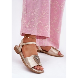 S.Barski Sandales à talons plats pour femmes avec un ornement de S. Barski KV51-098 Zloty doré 2