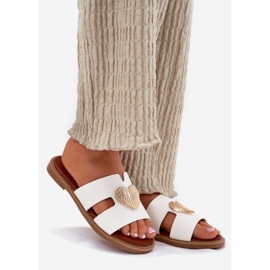 EVento Les tongs des femmes à thèmes plates avec une décoration dorée blanc blanche 1 EVento Les tongs des femmes à thèmes plates avec une décoration dorée blanc blanche 1