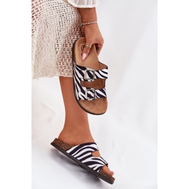 Inna Les tongs des femmes avec des boucles de zèbre blanche 1 Inna Les tongs des femmes avec des boucles de zèbre blanche 1