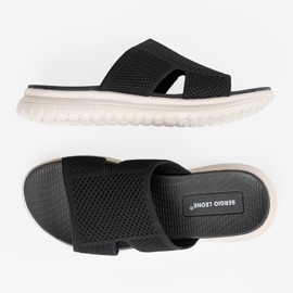 Pantres noires pour femmes sur la plate-forme Sergio Leone 2