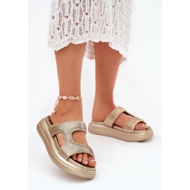 Inna Les tongs pour femmes décorés sur la plate-forme en or doré 2