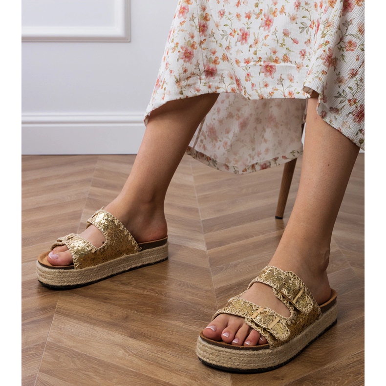 Slippers d'or Espadrilles avec boucles 1