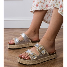 Espadrilles aux paillettes en argent avec boucles 1 Espadrilles aux paillettes en argent avec boucles 1