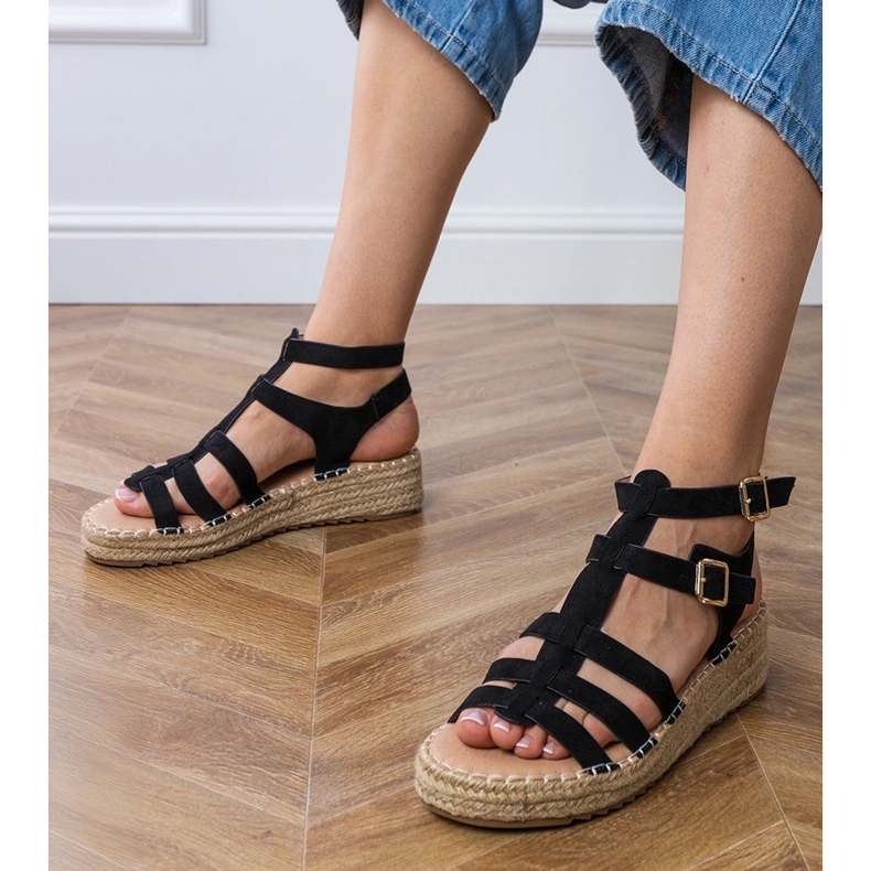 Sandales d'espadrilles noires sur une plate-forme basse 1