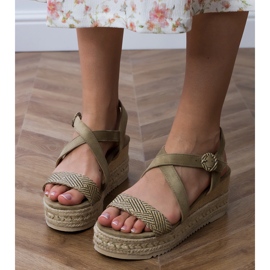 Espadrilles vertes en coin 4