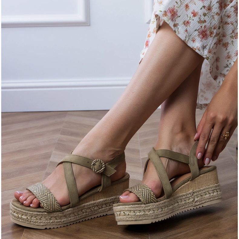 Espadrilles vertes en coin 2