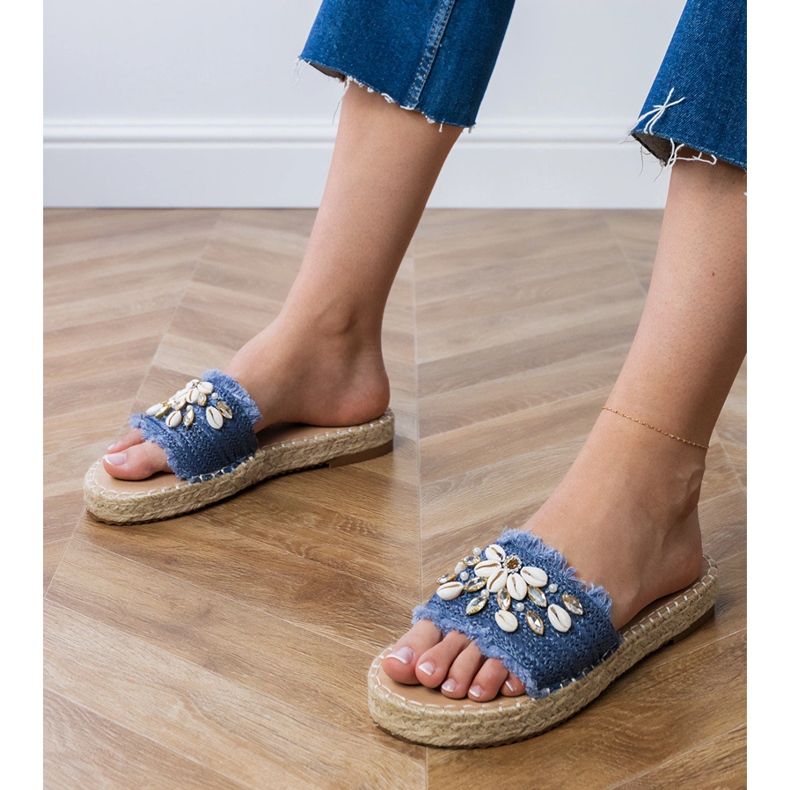 Les tongs Blue Espadrille avec des coquilles bleu 1 Les tongs Blue Espadrille avec des coquilles bleu 1