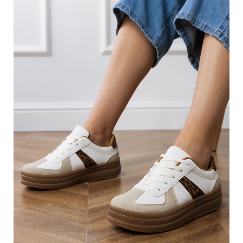Baskets léopard pour femmes sur la plate-forme blanc 1