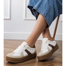Baskets léopard pour femmes sur la plate-forme blanc 2