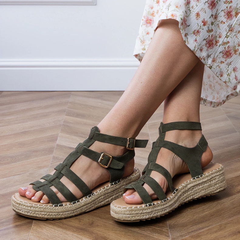 Sandales vertes Espadrille sur une plate-forme basse 1