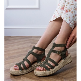 Sandales vertes Espadrille sur une plate-forme basse 3