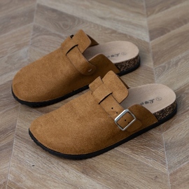 Brown Flip -flops construit sur une semelle en liège brun 5