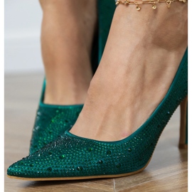 Pompes en satin vert avec zircons 3