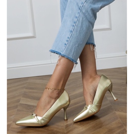 Pompes en or féminin classiques avec zircons doré 2