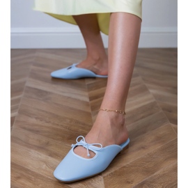 Blue Flip -flops construit sur une semelle plate bleu 3