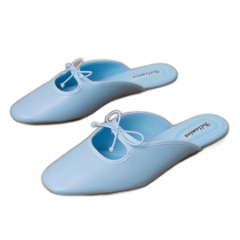 Blue Flip -flops construit sur une semelle plate bleu 4