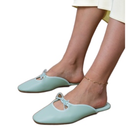 Green Flip -flops construit sur une semelle plate vert 1