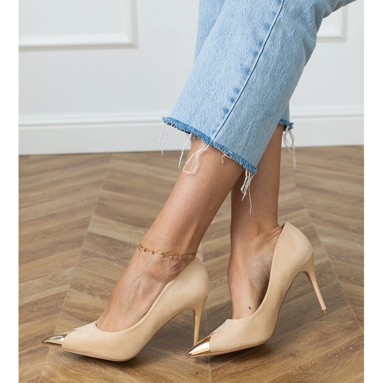 Écosam beige pompes avec un orteil métallique 2 Écosam beige pompes avec un orteil métallique 2