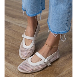 Ballerines en maille beige avec une boucle 3