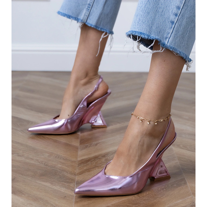 Sandales violettes en fosse géométrique 1