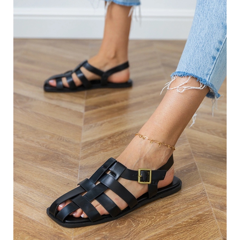 Gladiateur de sandales noires construite 2