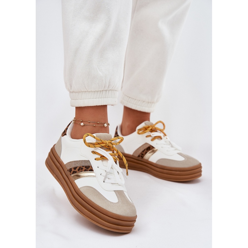 Baskets pour femmes sur la plate-forme avec imprimé léopard blanc à double laçage blanche 2