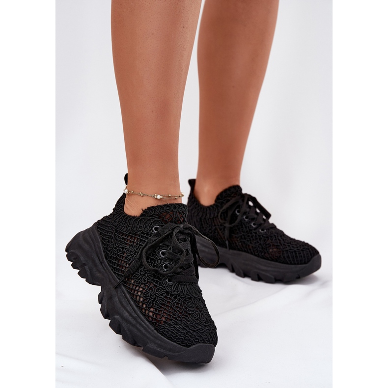 Baskets pour femmes avec une tige noire au crochet 2