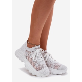 Baskets pour femmes avec une tige blanche supérieure au crochet 1