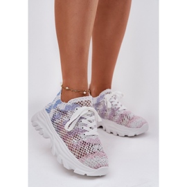 Baskets féminines avec une tige multicolore au crochet 2