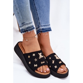 Les tongs en daim des femmes avec des épingles noires Vinceza 66741 le noir 9
