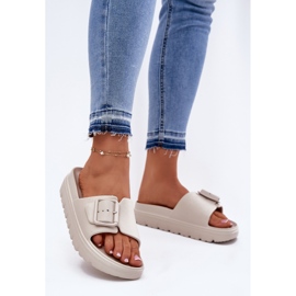 EVento Slippers de mousse pour femmes sur la plate-forme avec une boucle beige 2