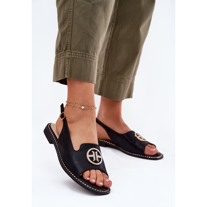 S.Barski Sandales féminines à talons plates avec un ornement S. Barski KV51-002 noir 2