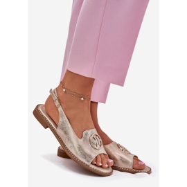 S.Barski Sandales féminines à talons plates avec un ornement S. Barski KV51-002 Gold doré 1