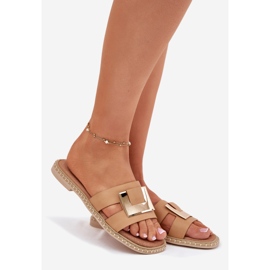 Les tongs plats des femmes avec des détails décoratifs artiker 56c1335 beige 1