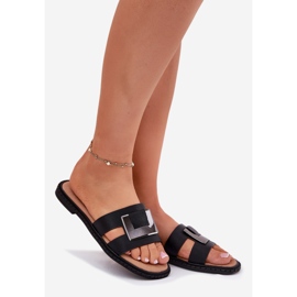 Les tongs plats des femmes avec un détail décoratif artiker 56c1336 noir le noir 1