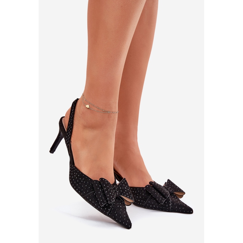 Talons hauts décorés avec un talon ouvert et un arc noir le noir 1
