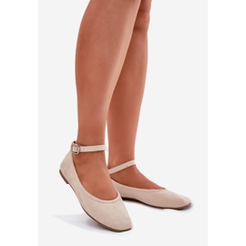 Ballerines d'éco en daim avec une ceinture et une pince beige 1