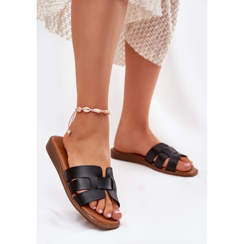 Slippers pour femmes au cuir noir en cuir écologique le noir 2