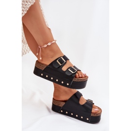 Les tongs pour femmes avec des boucles sur une plate-forme massive noire le noir 6