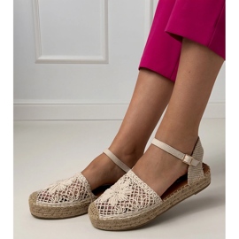 Sandales beiges ouverts Espadrilles 2