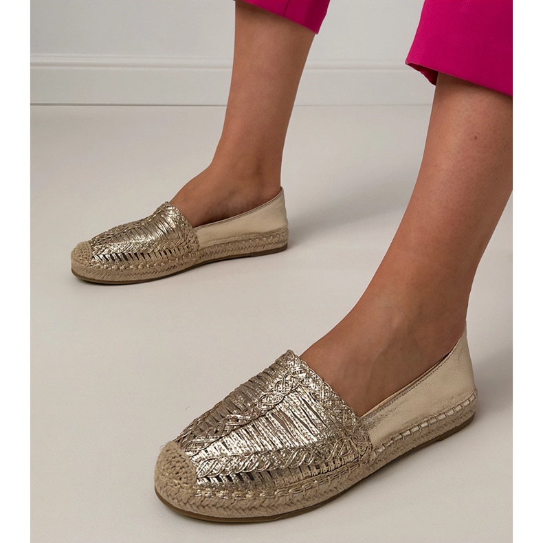 Openwork Espadrilles sur la plate-forme doré 1