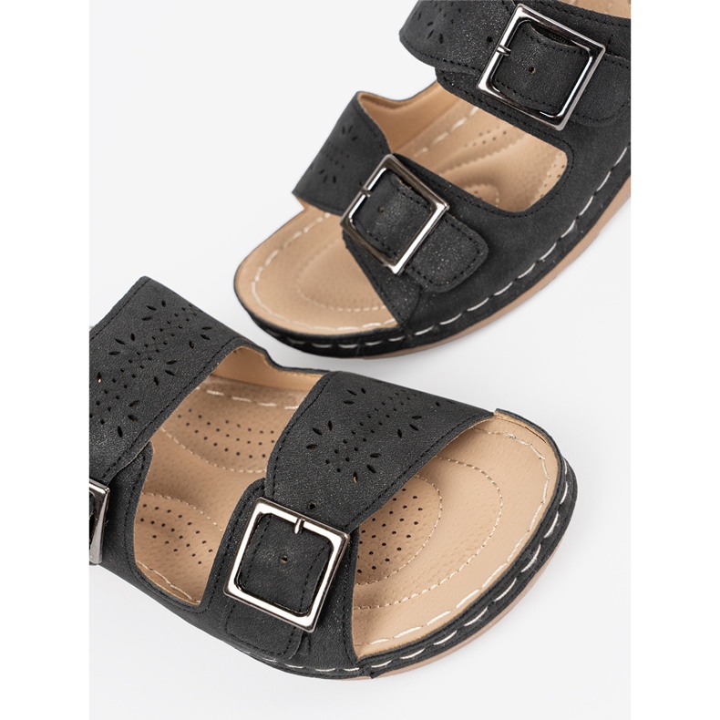 Seastar Pantoufles sur un coin bas avec des pinces noires 1